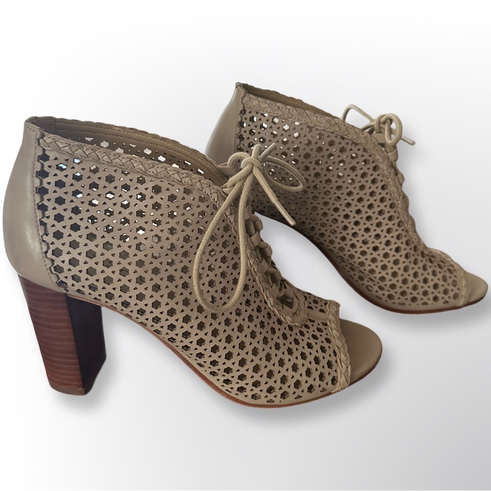 Via Spiga Womens Bootie Pump Size 6.5‎ Tan Leather Lace Up Cutouts Peep Toe Heel